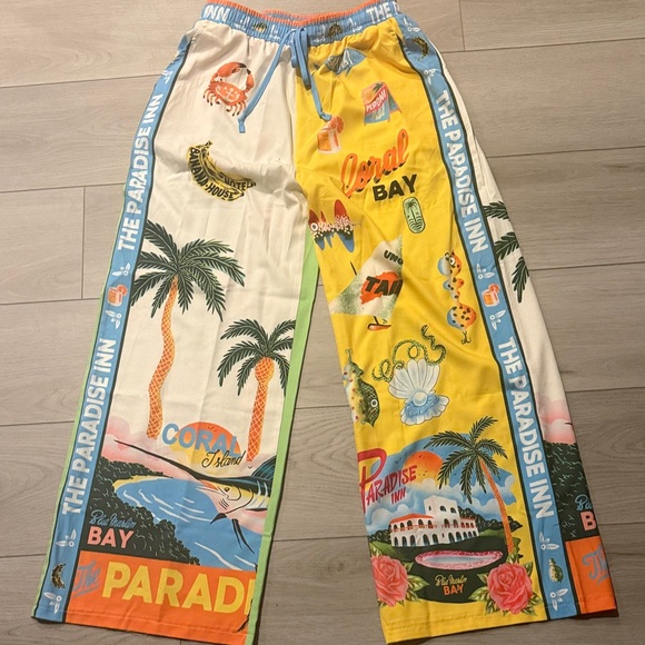 Colorful Tropical Set - Picture 6 of 7